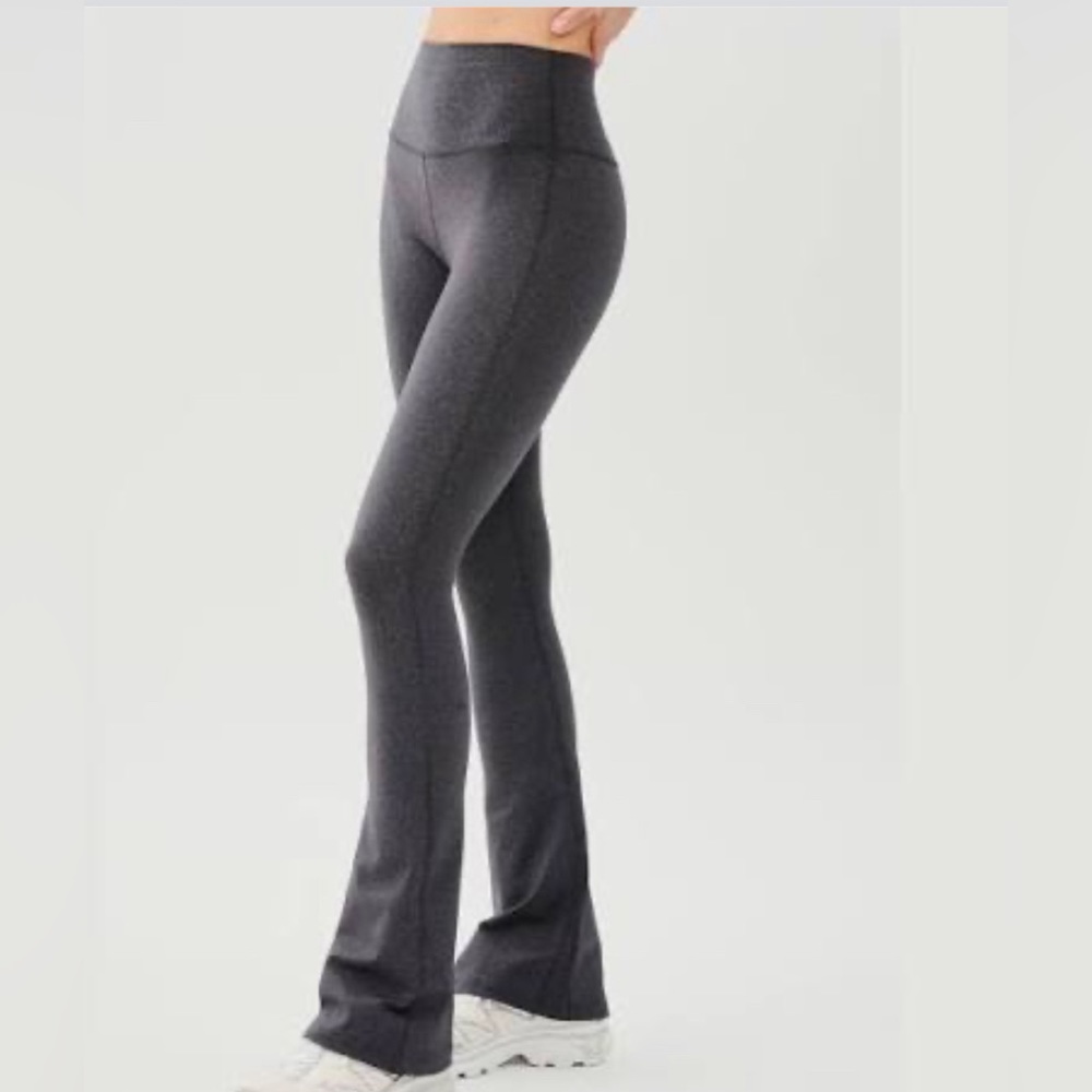 Splits 59 Raquel Heather Grey Flare Legging EUC, Sz Small, Short